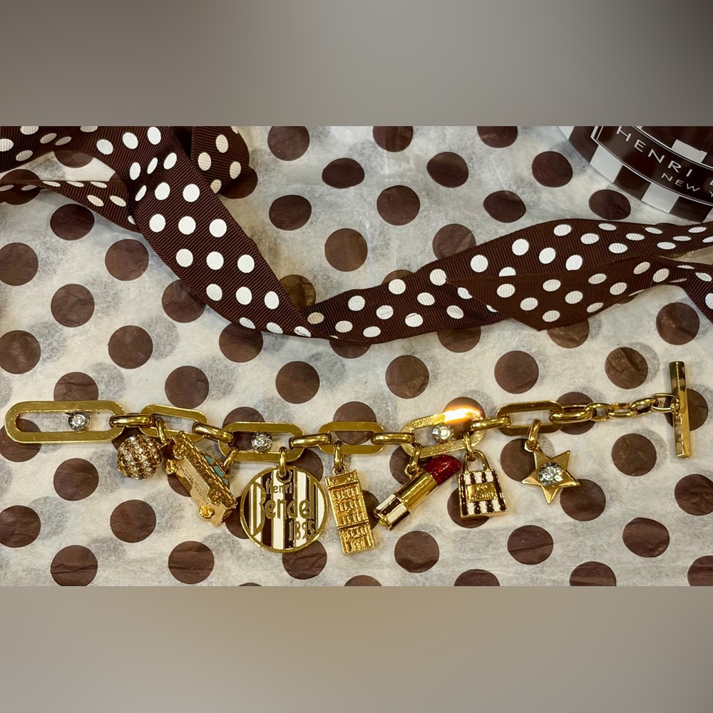 HENRI BENDEL Gold-Tone Brass Charm Bracelet. EXTREMELY RARE/HARD TO FIND - Picture 7 of 16